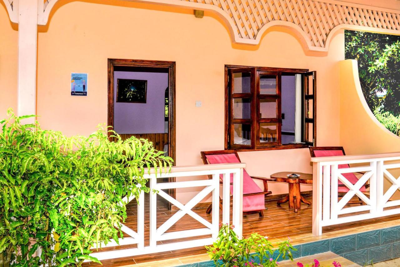 Bernique Guesthouse La Digue Eksteriør billede